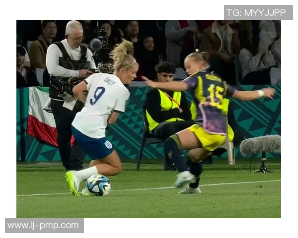 英格兰与哥伦比亚精彩对决录像回放全程分析与精彩瞬间回顾