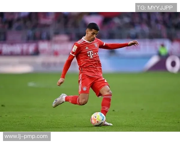 坎塞洛的足球旅程：从天才少年到世界顶级边后卫的蜕变之路