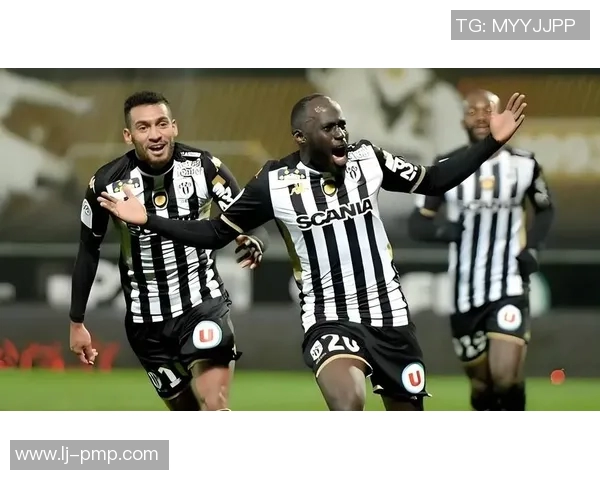 巴黎日耳曼主场迎战亚眠争夺法甲积分榜重要胜利