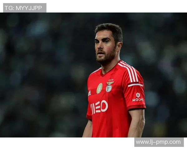 本菲卡与费内巴激战正酣谁将赢得这场巅峰对决 本菲卡与费内巴激战正酣谁将赢得这场巅峰对决