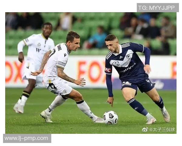 帕丘卡与韦拉激战正酣谁将赢得这场精彩对决的胜利 帕丘卡与韦拉激战正酣谁将赢得这场精彩对决的胜利