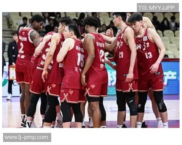 广东男篮与广厦精彩对决回放全场比赛精彩瞬间回顾 广东男篮与广厦精彩对决回放全场比赛精彩瞬间回顾