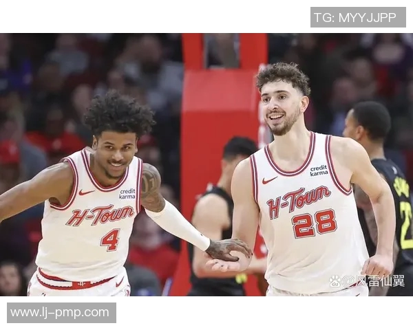 火箭队与爵士精彩对决直播全程回顾与分析
