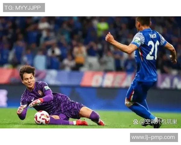 重庆足球队实力引发热议球迷对球队表现的看法与争论